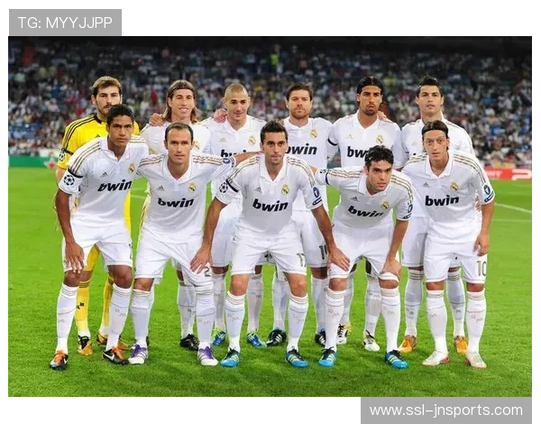 欧冠资格争夺分析：从第4到第15名，12支球队的混战格局